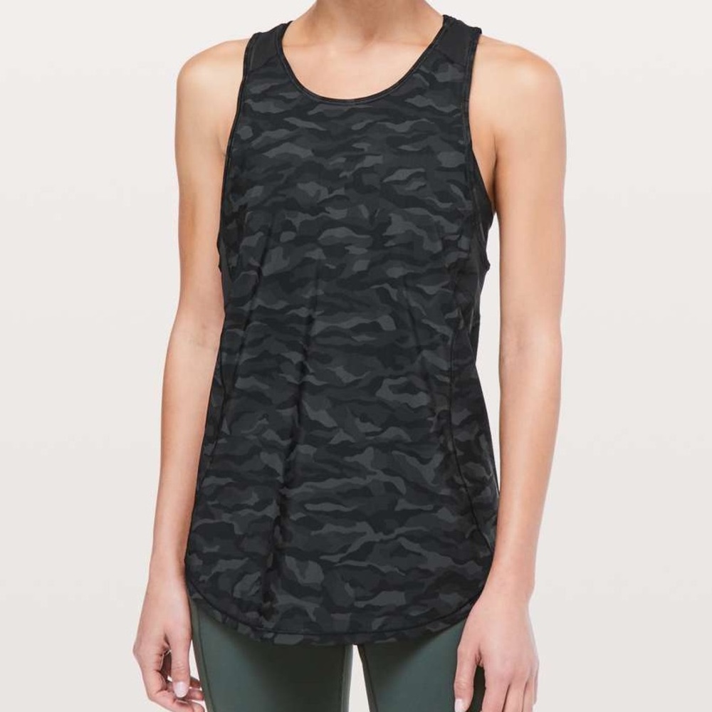 lululemon sculpt tank II mesh fabric on back